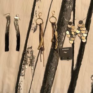 Express Earrings (5 pairs)